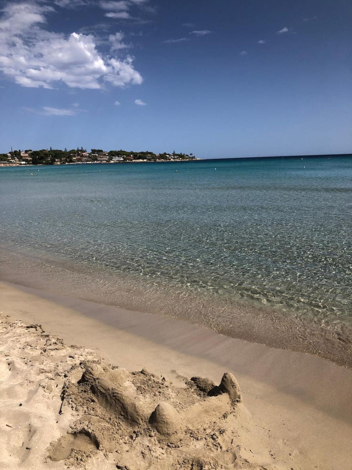 Le Tre Palme Villa Fontane Bianche Bagian luar foto
