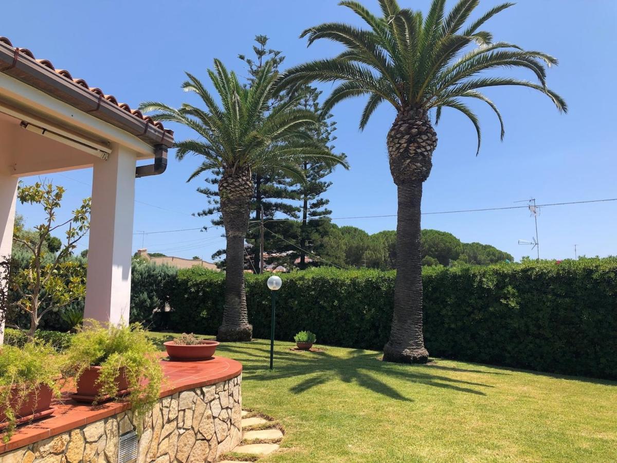 Le Tre Palme Villa Fontane Bianche Bagian luar foto