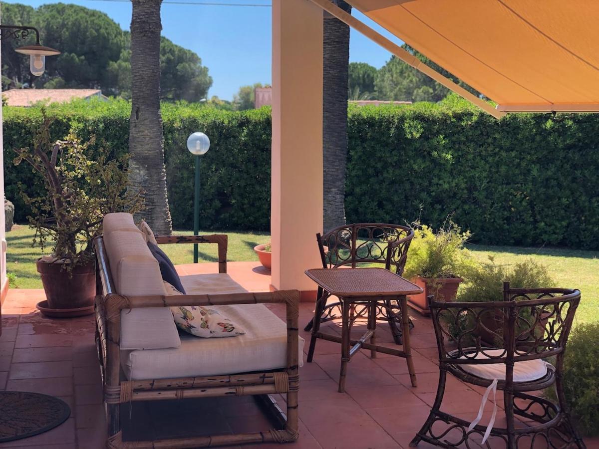 Le Tre Palme Villa Fontane Bianche Bagian luar foto