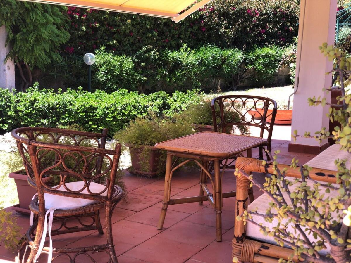 Le Tre Palme Villa Fontane Bianche Bagian luar foto