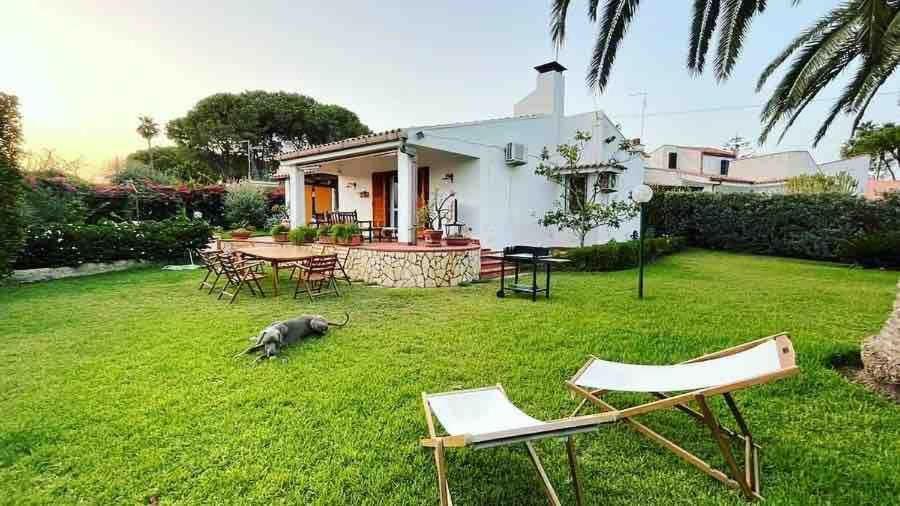 Le Tre Palme Villa Fontane Bianche Bagian luar foto
